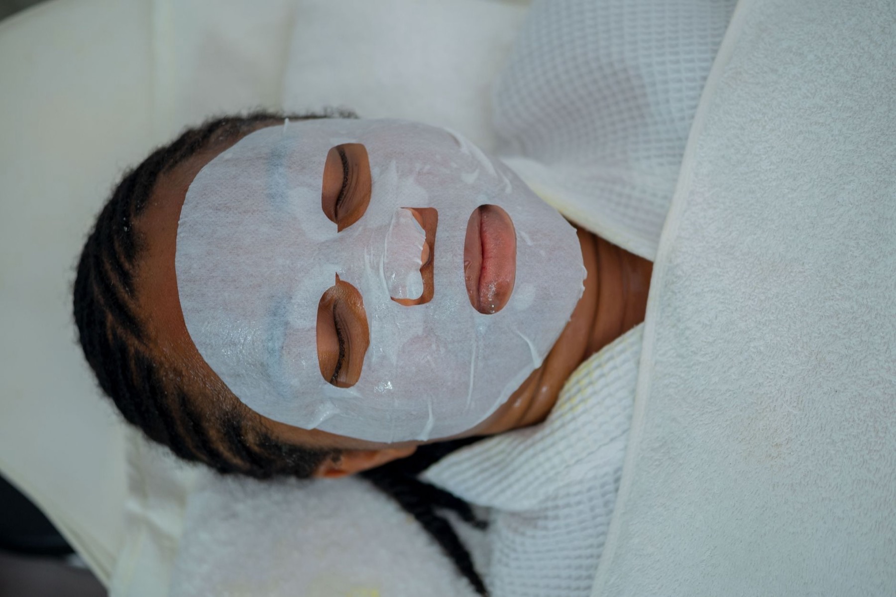 Signature facial with LED light therapy